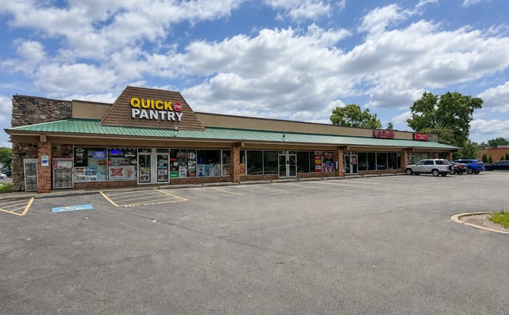 Pictures of Retail property located at 4651 Old Tavern Road, Lisle, IL 60532 for lease - image #1
