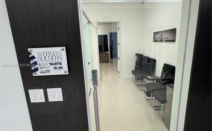 Pictures of Office property located at 20200 W Dixie Hwy G01 Hwy, Miami, FL 33180 for lease - image #1