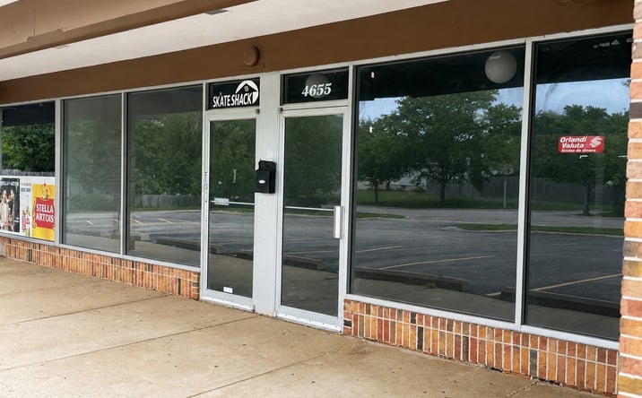 Pictures of Retail property located at 4655 Old Tavern Road, Lisle, IL 60532 for lease - image #1