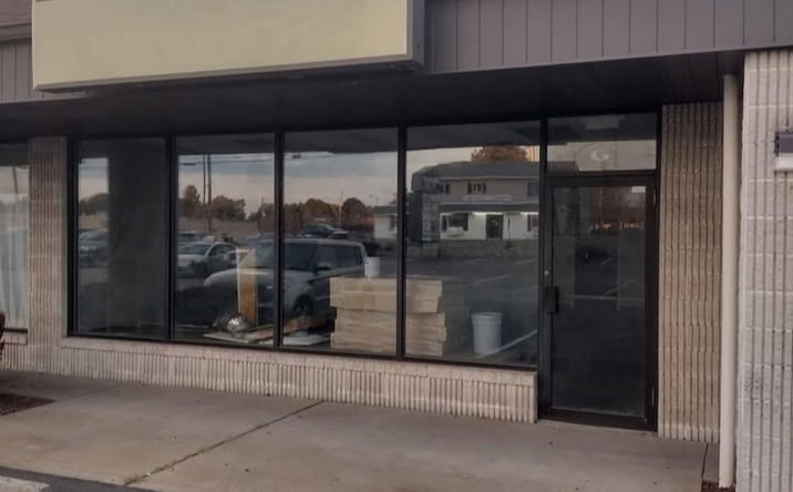 Pictures of Retail property located at 16761 Saint Clair Avenue, East Liverpool, OH 43920 for lease - image #1