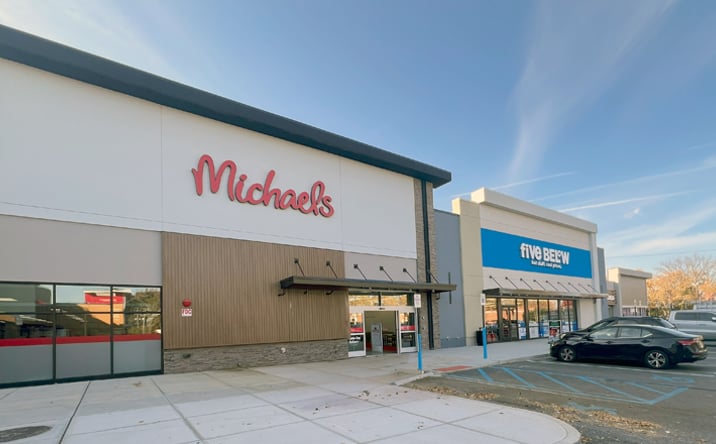 Pictures of Retail property located at 410-442 S Oyster Bay Road, Hicksville, NY 11801 for lease - image #1