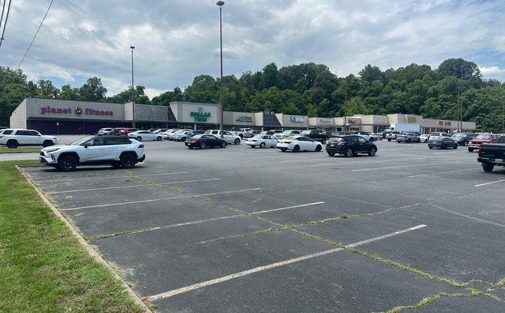 Pictures of Retail property located at 2646 Greensboro Road, Martinsville, VA 24112 for lease - image #1