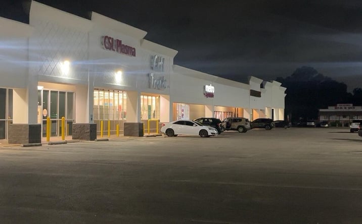 Pictures of Retail property located at 5800 Bellfort Avenue, Houston, TX 77033 for lease - image #1
