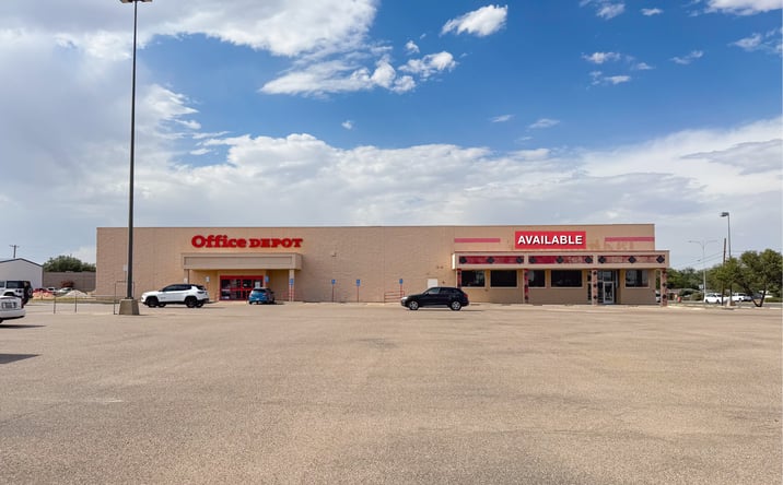 Pictures of Retail property located at 2504 50th Street, Lubbock, TX 79413 for lease - image #1