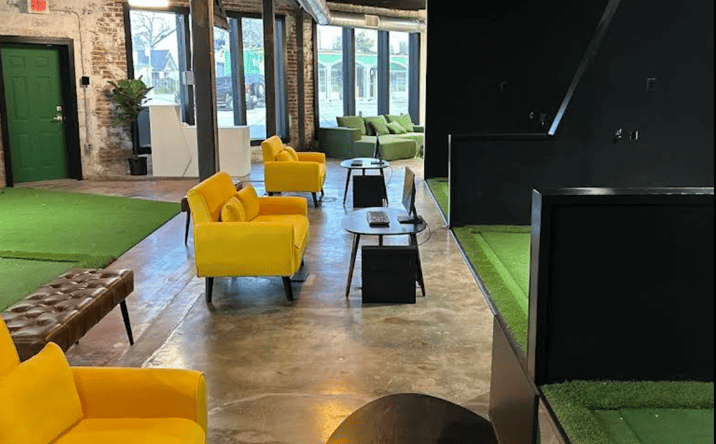 Pictures of Retail, Office, Restaurant property located at 3933 North Main Street, Houston, TX 77009 for lease - image #1