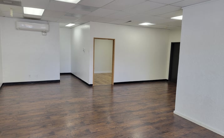 Pictures of Retail, Office property located at 1210 Hawthorne Avenue NE, Salem, OR 97301 for lease - image #1