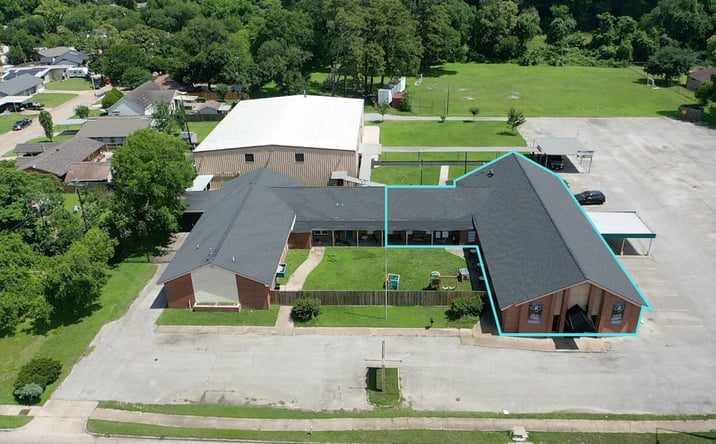 Pictures of Special Purpose property located at 6730 W TIDWELL RD, HOUSTON, TX 77092-1436 for lease - image #1