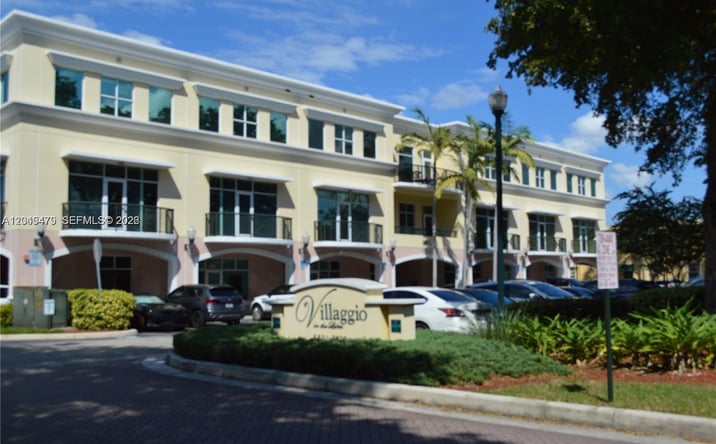Pictures of Office property located at 200-B, Miami Lakes, FL 33014 for lease - image #1