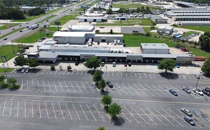 Pictures of Retail property located at 17535 Airline Hwy, Prairieville, LA 70769 for lease - image #1