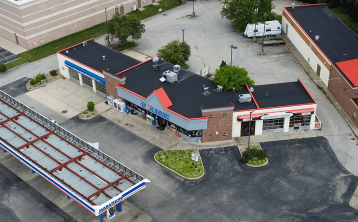 Pictures of Retail property located at 560 North State Road 135, Greenwood, IN 46142 for lease - image #1