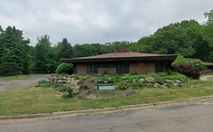 Pictures of Retail, Office property located at 300 Country Pine Lane, Battle Creek, MI 49015 for lease - image #1
