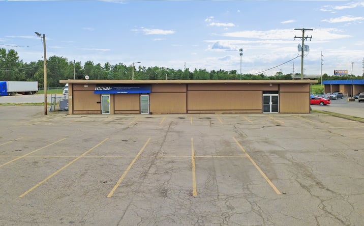 Pictures of Retail, Office property located at 3260 Allegheny Ave, Columbus, OH 43209 for lease - image #1