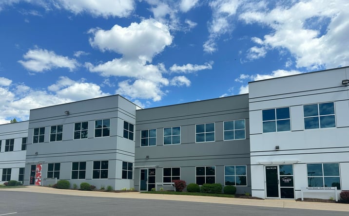 Pictures of Office property located at 13421 Manchester Road, Des Peres, MO 63131 for lease - image #1