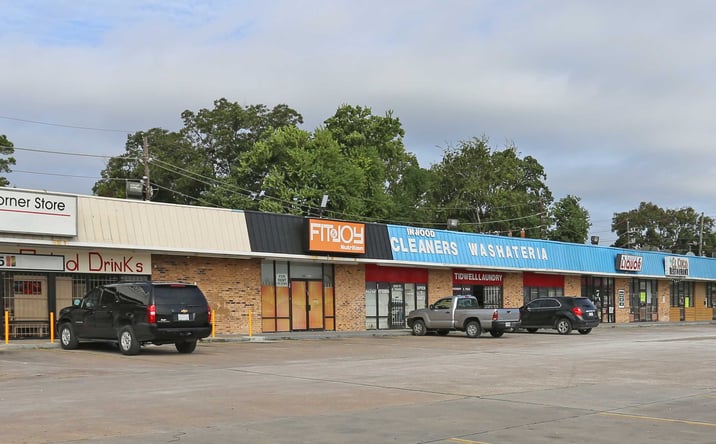 Pictures of Retail property located at 8104 West Tidwell Road, Houston, TX 77040 for lease - image #1