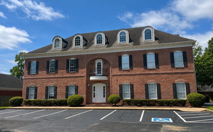 Pictures of Office property located at 6819 Crumpler Blvd, Olive Branch, MS 38654 for lease - image #1