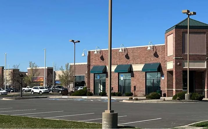 Pictures of Retail property located at 7601 West 119th Street, Overland Park, KS 66213 for lease - image #1
