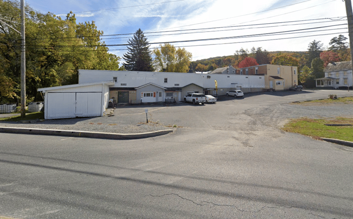 Pictures of Retail, Office property located at 15 South Baltimore Avenue, Mt Holly Springs, PA 17065 for lease - image #1