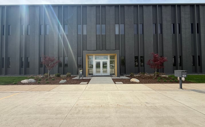 Pictures of Office property located at 3401 Midlink Drive, Kalamazoo, MI 49048 for lease - image #1