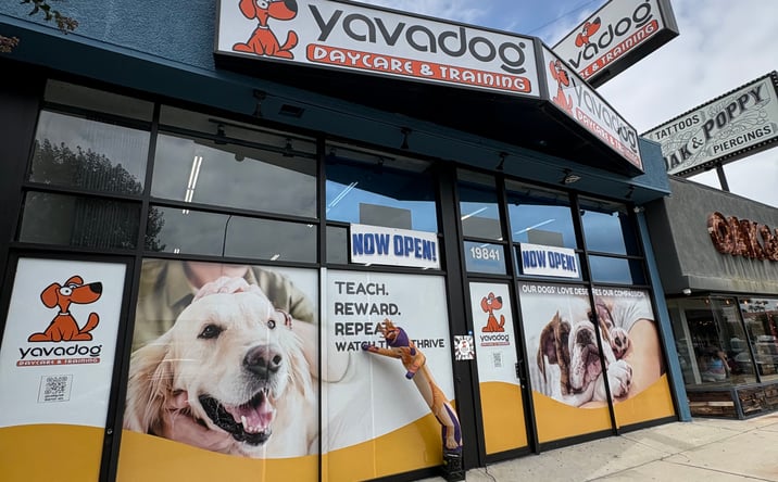 Pictures of Retail, Office property located at 19841 Ventura Blvd, Woodland Hills, CA 91364 for lease - image #1