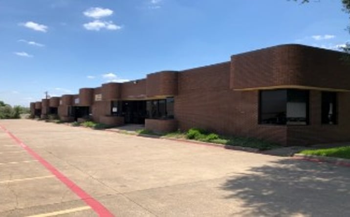 Pictures of Office property located at 3216 Commander Drive, Carrollton, TX 75006 for lease - image #1
