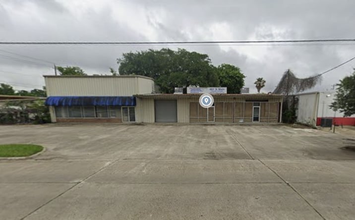Pictures of Retail, Office, Special Purpose property located at 601 S MAIN ST, CLUTE, TX 77531-4520 for lease - image #1