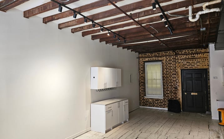 Pictures of Office property located at 192 E Bay St Ste 205, Charleston, SC 29401 for lease - image #1