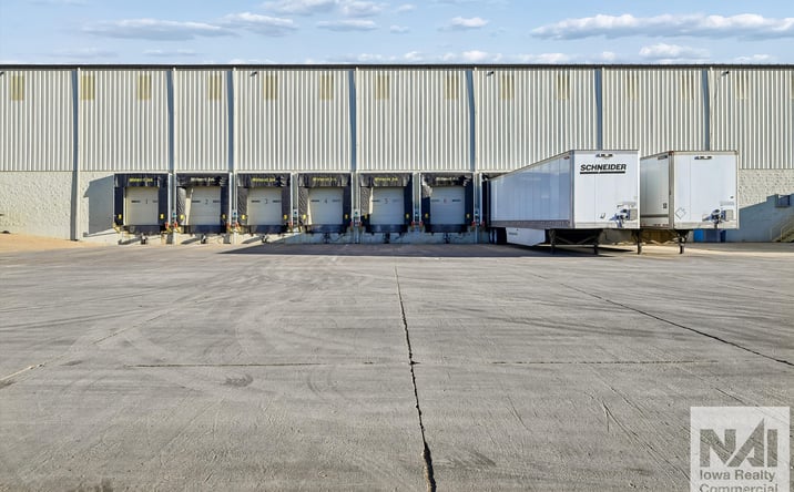 Pictures of Industrial property located at 5000 20th Avenue Southwest, Cedar Rapids, IA 52404 for lease - image #1