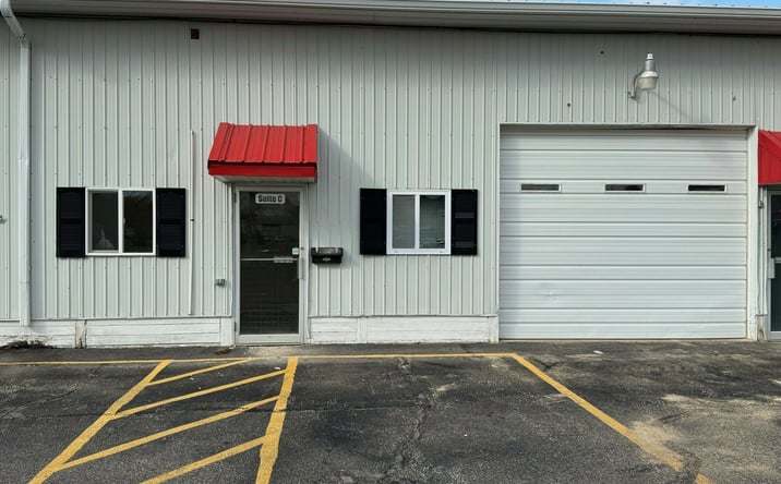 Pictures of Industrial property located at 5907 16th Ave SW, Cedar Rapids, IA 52404 for lease - image #1
