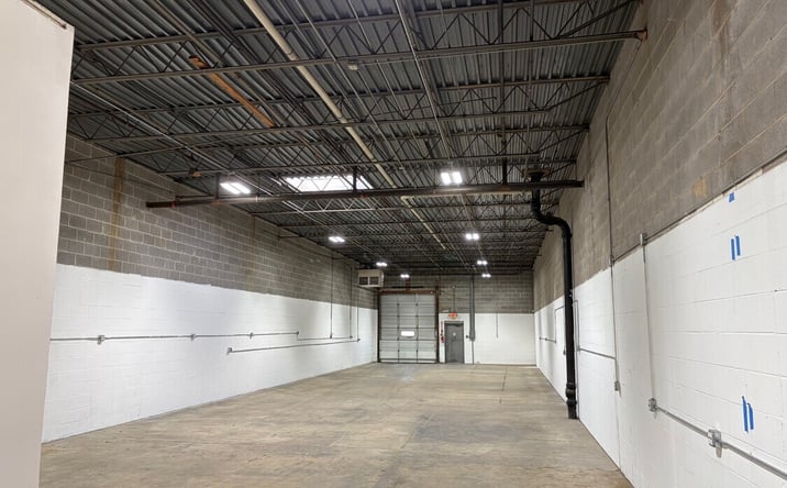 Pictures of Retail, Industrial property located at 1421 Armour Boulevard, Mundelein, IL 60060 for lease - image #1