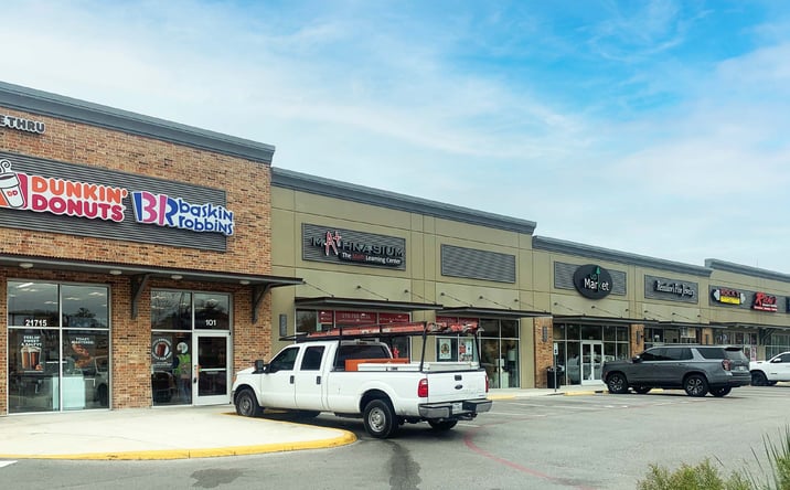 Pictures of Retail property located at 21715 W I-10, San Antonio, TX 78257 for lease - image #1