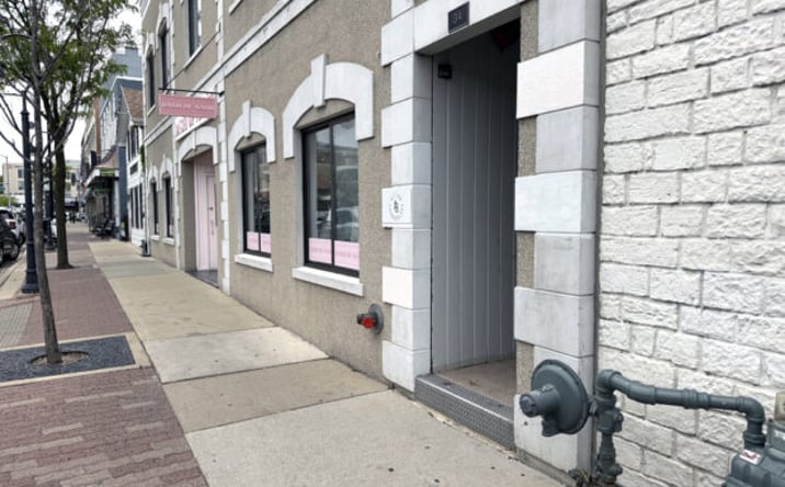 Pictures of Office property located at 34 W Chicago Ave, Naperville, IL 60540 for lease - image #1
