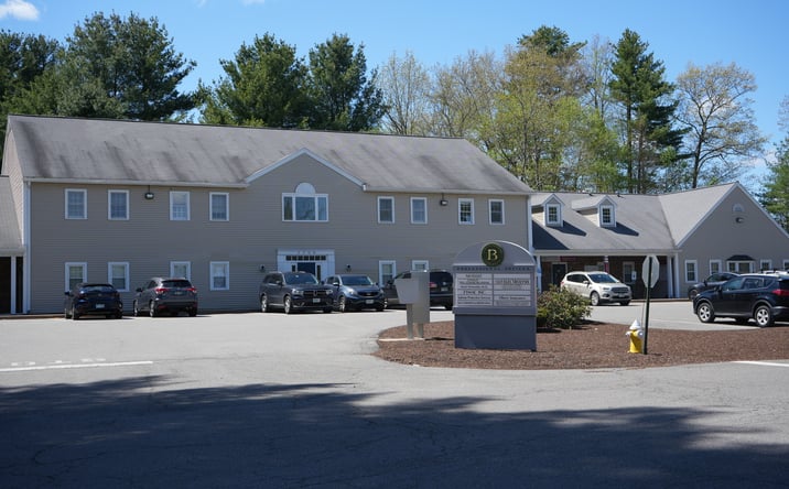 Pictures of Office property located at 1b Commons Dr Unit 13b, Londonderry, NH 03053 for lease - image #1