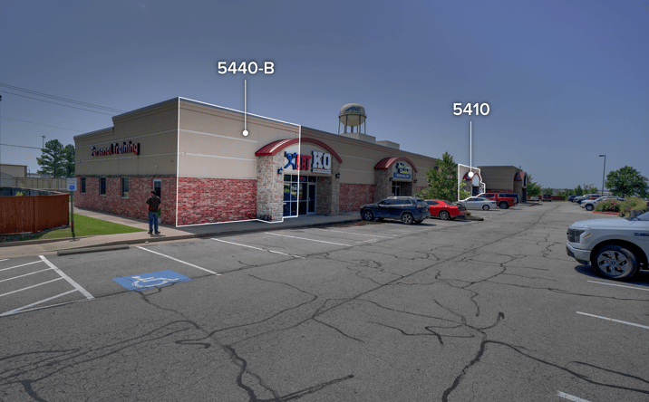 Pictures of Retail property located at 5400 Phoenix Ave, Fort Smith, AR 72903 for lease - image #1