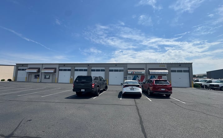 Pictures of Retail, Industrial, Office property located at 6159 West Deschutes Avenue, Kennewick, WA 99336 for lease - image #1