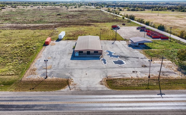 Pictures of Retail, Industrial, Restaurant property located at 20110 Texas 56, Sherman, TX 75092 for lease - image #1