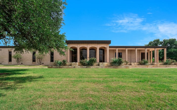 Pictures of Office property located at 4604 E Ben White Blvd, Austin, TX 78741 for lease - image #1