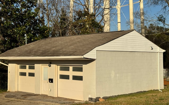 Pictures of Retail, Office property located at 401 BANKHEAD HWY, CARROLLTON, GA 30117-2444 for lease - image #1