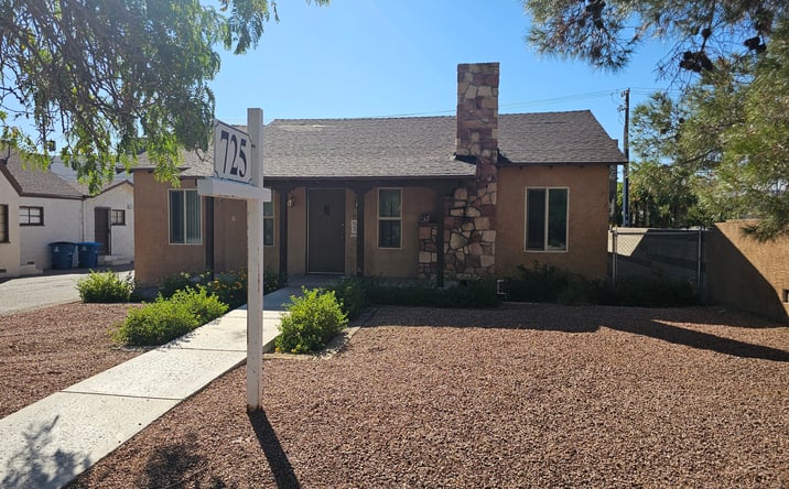 Pictures of Office property located at 725 S SIXTH ST, LAS VEGAS, NV 89101-6921 for lease - image #1