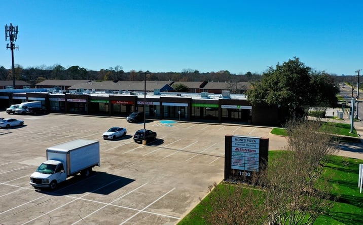 Pictures of Retail property located at 1730 W Randol Mill Rd, Arlington, TX 76012 for lease - image #1