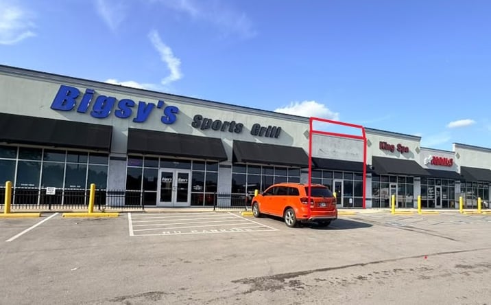 Pictures of Special Purpose, Retail, Office property located at 7802 BROOKVILLE RD, INDIANAPOLIS, IN 46239-1086 for lease - image #1