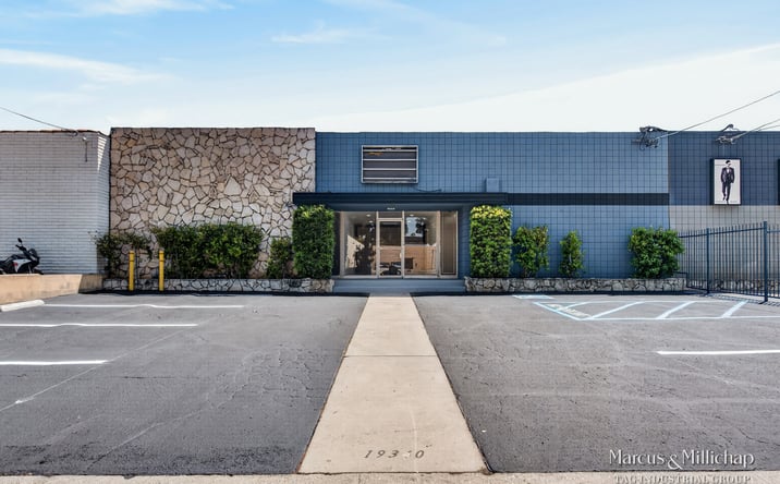 Pictures of Industrial property located at 19340 LONDELIUS ST, NORTHRIDGE, CA 91324-3509 for lease - image #1