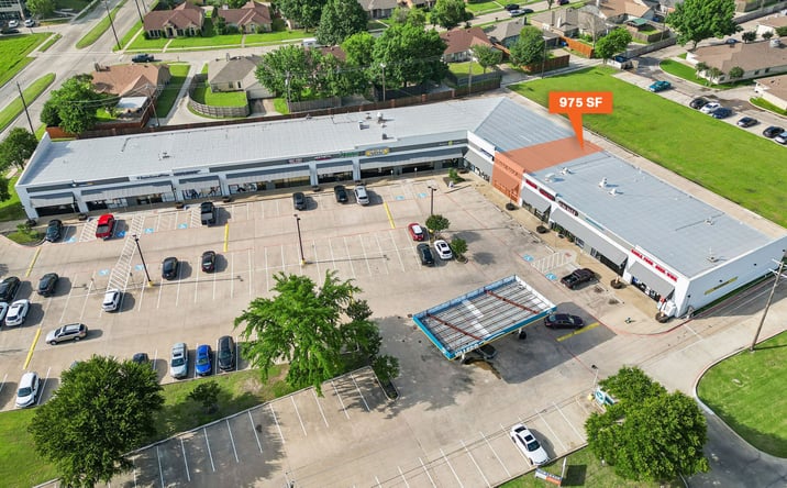 Pictures of Retail property located at 9400 Lakeview Parkway, Rowlett, TX 75088 for lease - image #1