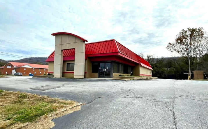 Pictures of Retail property located at 2800 Al Highway 202, Anniston, AL 36201 for lease - image #1