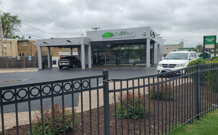 Pictures of Retail property located at 1529 Rand Road, Des Plaines, IL 60016 for lease - image #1