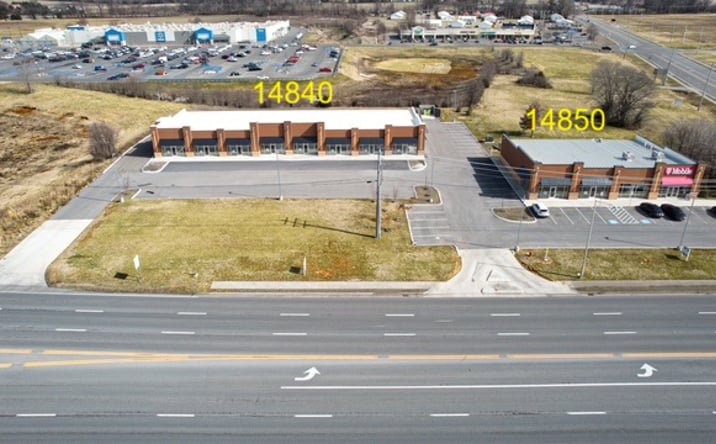 Pictures of Retail, Office, Special Purpose property located at 14850 Fort Campbell Boulevard, Oak Grove, KY 42262 for lease - image #1