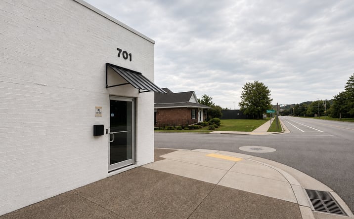 Pictures of Retail, Office property located at 701 Dodds Avenue, Chattanooga, TN 37404 for lease - image #1