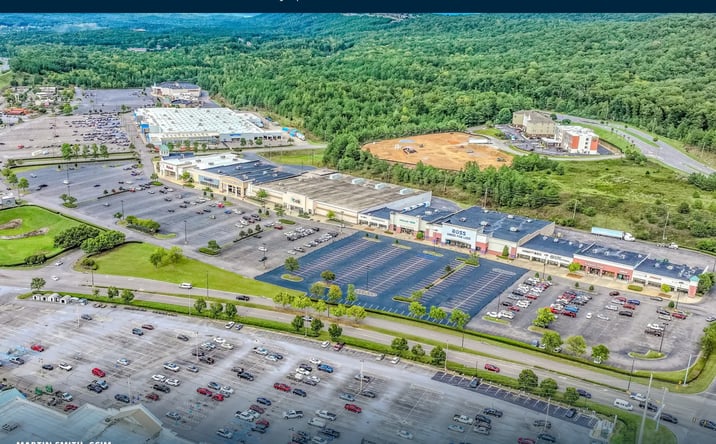 Pictures of Retail property located at 470 Colonial Promenade Parkway, Alabaster, AL 35007 for lease - image #1