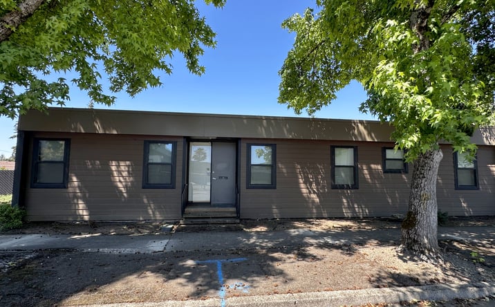 Pictures of Office property located at 1745 23rd Street SE, Salem, OR 97302 for lease - image #1