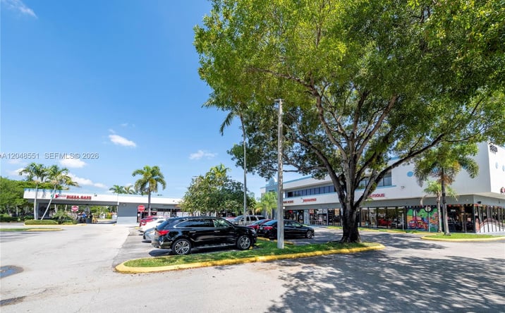 Pictures of Retail property located at 3801 N University Dr # 502, Sunrise, FL 33351 for lease - image #1