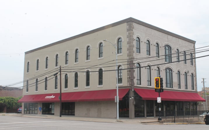 Pictures of Retail, Restaurant property located at 201 E Main St, Carbondale, IL 62901 for lease - image #1
